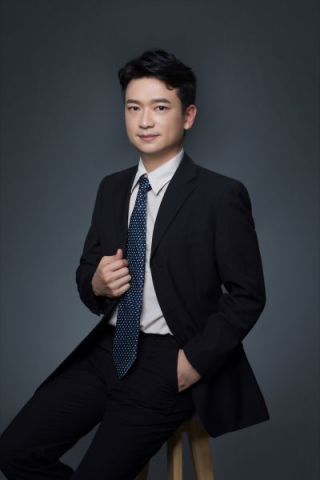 Junfeng Xie